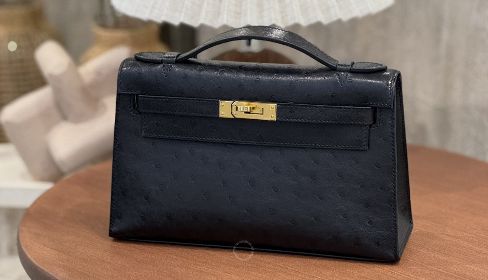 Noir (89) được xem là gam màu kinh điển nhất trong bảng màu túi Hermes