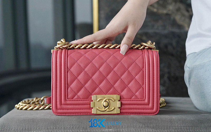 tui chanel hong (2)