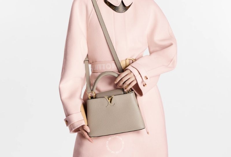 Mẫu túi Louis Vuitton Capucines BB Taurillon Leather