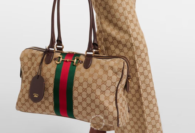 tui xach nu hot nhat hien nay Mẫu túi Gucci Borsetto GG Canvas