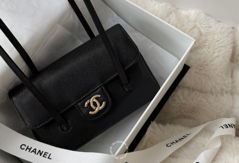 ngoc trinh so huu tui chanel nao 18K LUXURY VN là đơn vị chuyên cung cấp các dòng sản phẩm thời trang, phụ kiện chính hãng cao cấp đến từ những thương hiệu nổi tiếng trên thế giới