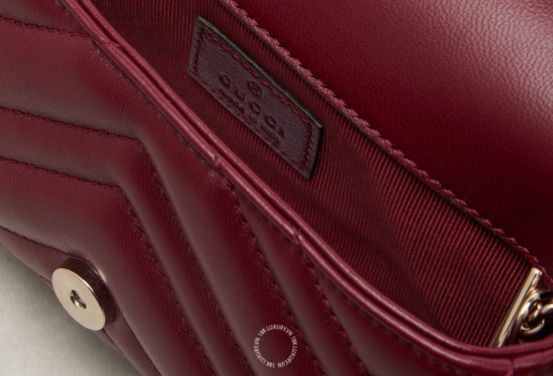 tui gucci da bo Khi dùng túi Gucci da cừu, người dùng nên tránh để túi tiếp xúc với vật sắc nhọn hoặc bề mặt thô ráp