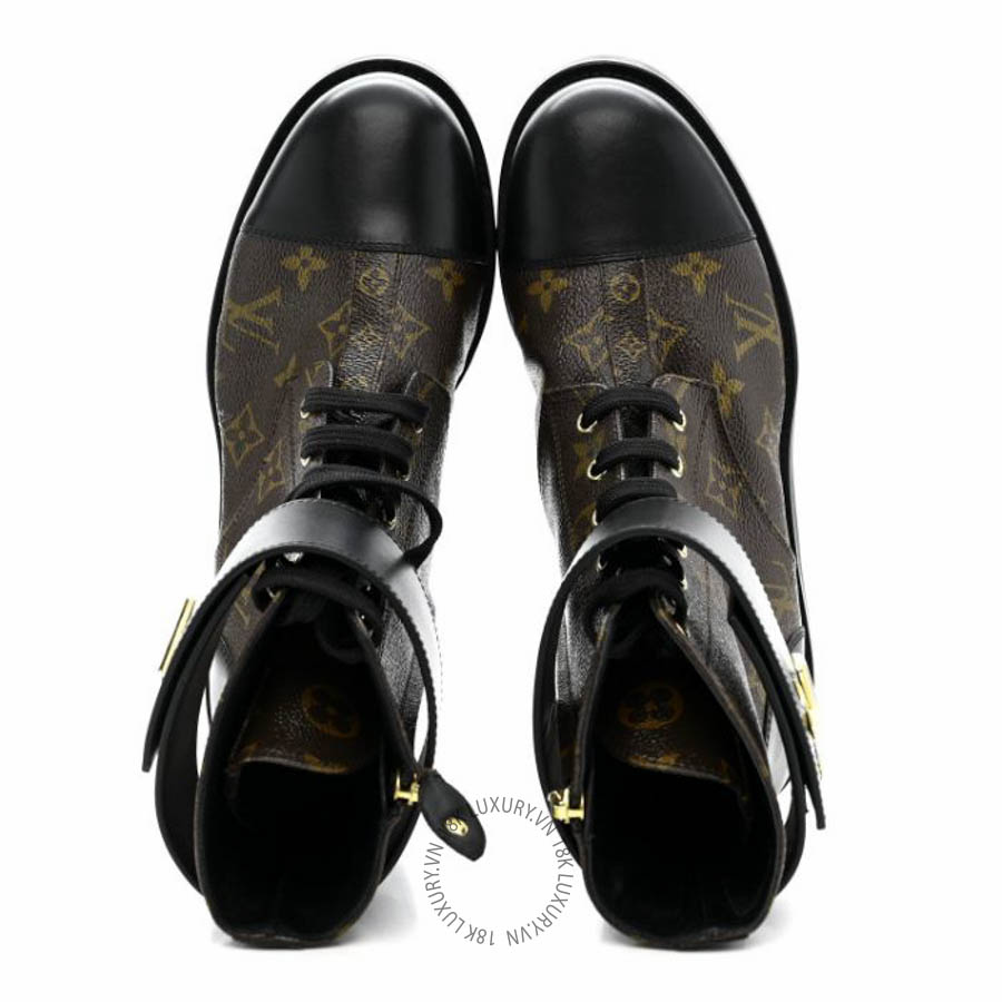 Boots Louis Vuitton Calfskin Monogram Wonderland Flat Ranger Boots Black FPGL147