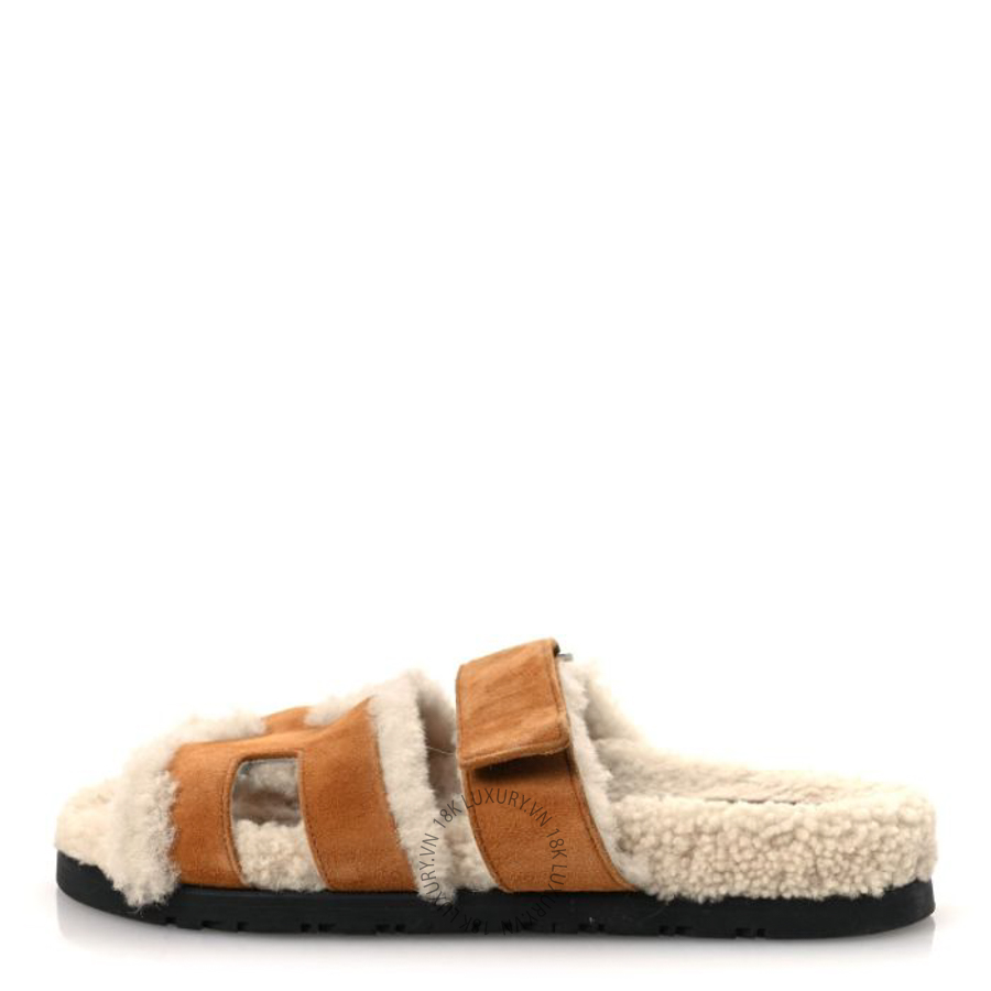 Dép quai ngang Hermes Suede Goatskin Woolskin Chypre Sandals Naturel Ecru FGH113