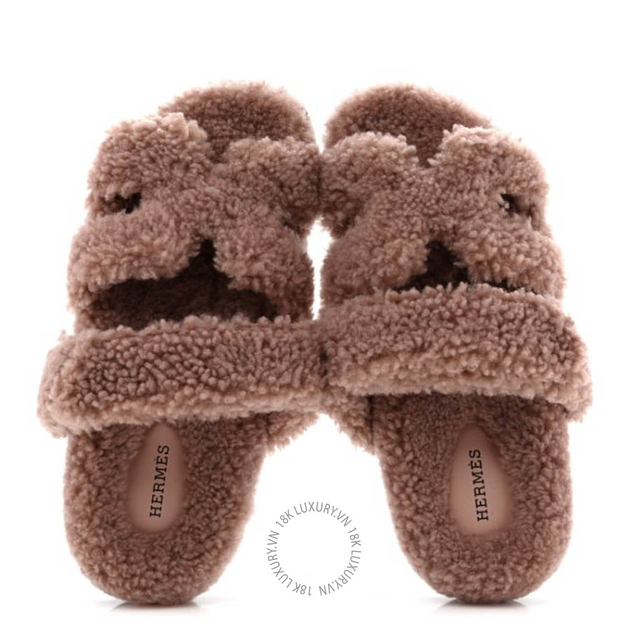 Dép quai ngang Hermes Woolskin Chypre Sandals Bois De Santal FGH024