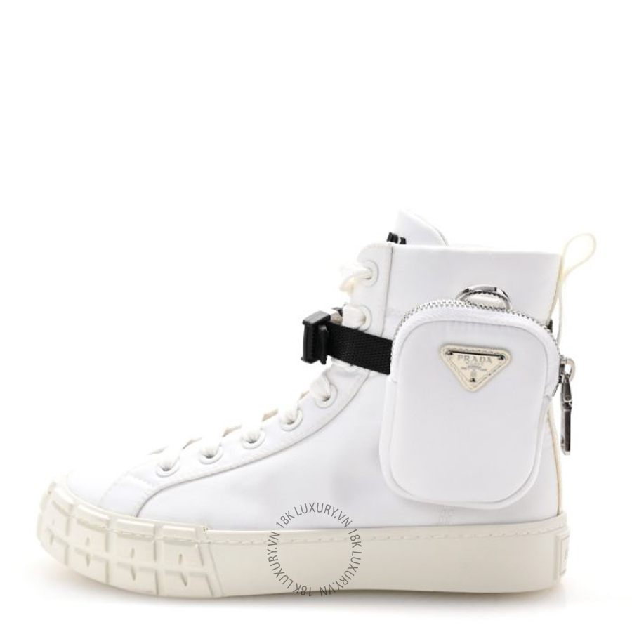 Giày Boots Prada Re-Nylon Gabardine Metal Triangle Logo Wheel Pouch Pocket High Top Sneakers White PRG19