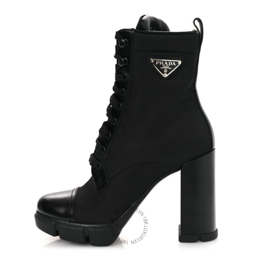 Giày Boots Prada Spazzolato Re-Nylon Metal Triangle Logo Ankle Boots Black PRG48