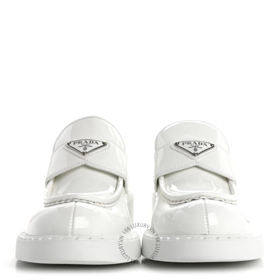 Giày loafer Prada Vernice Triangle Loafers White PRG28