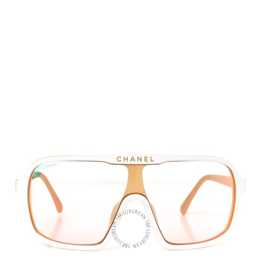 Kính Chanel Acetate Shield Quilted Sunglasses 71655A White Gold KCN034