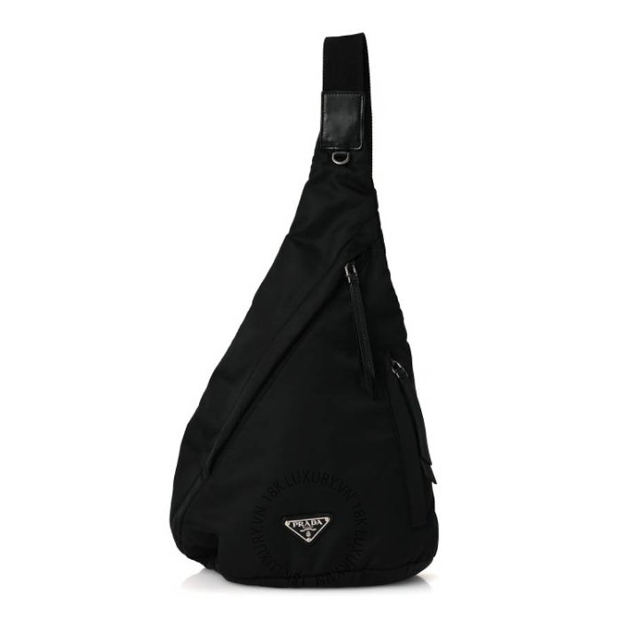 Túi bao tử Prada Re-Nylon Vitello Metal Triangle Logo Sling Backpack Black FPTP447