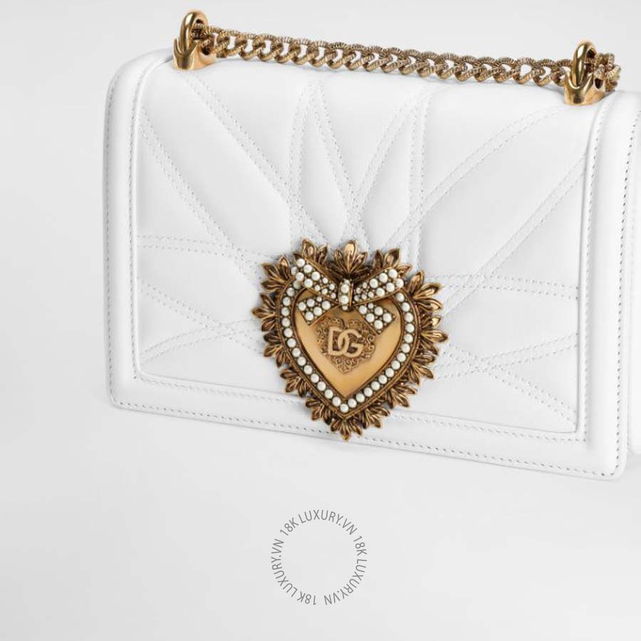 Túi đeo chéo Dolce Gabbana Medium Devotion bag in quilted nappa leather BB7158AW43780002 23 Túi đeo chéo Dolce Gabbana Medium Devotion bag in quilted nappa leather BB7158AW43780002