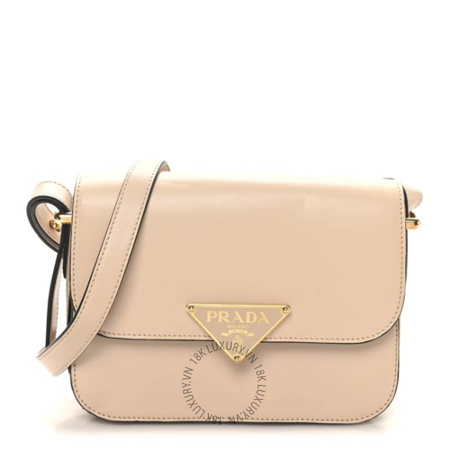 Túi đeo chéo Prada Box Calfskin Triangle Embleme Flap Shoulder Bag Sabbia FPTP512