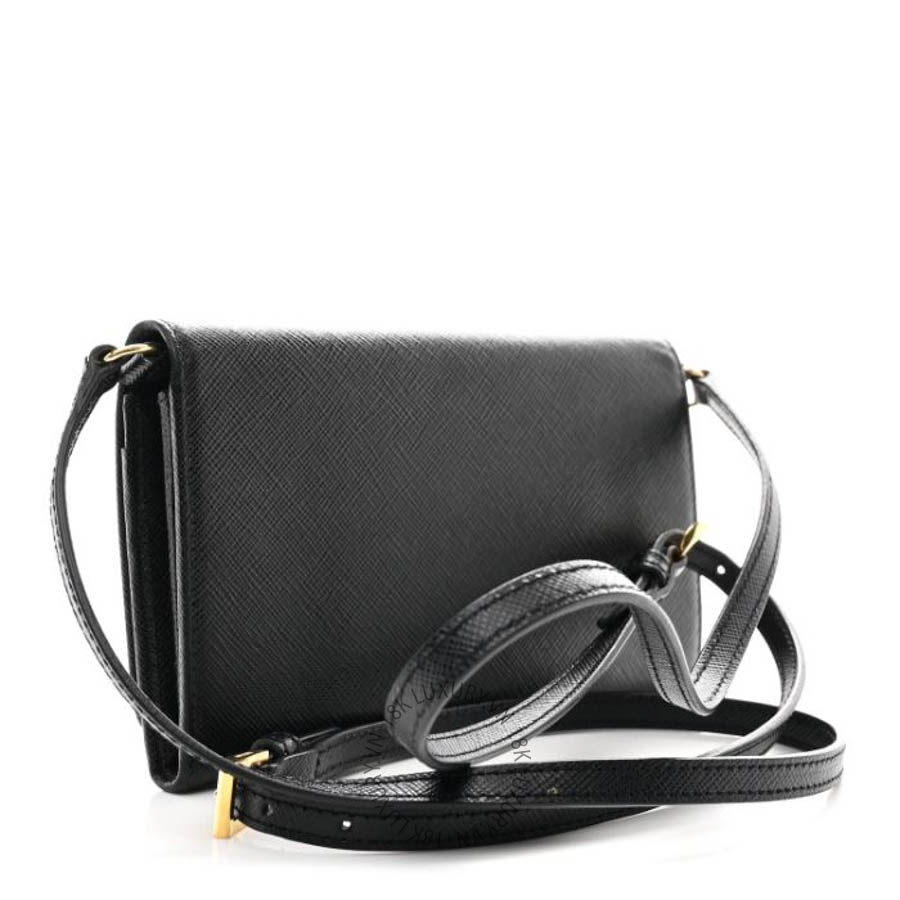 Túi đeo chéo Prada Saffiano Metal Flap Wallet With Strap Black FPTP035