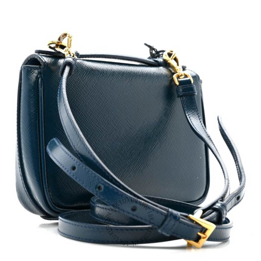 Túi đeo chéo Prada Saffiano Vernice Lock Flap Chain Bag Azzurro FPTP018
