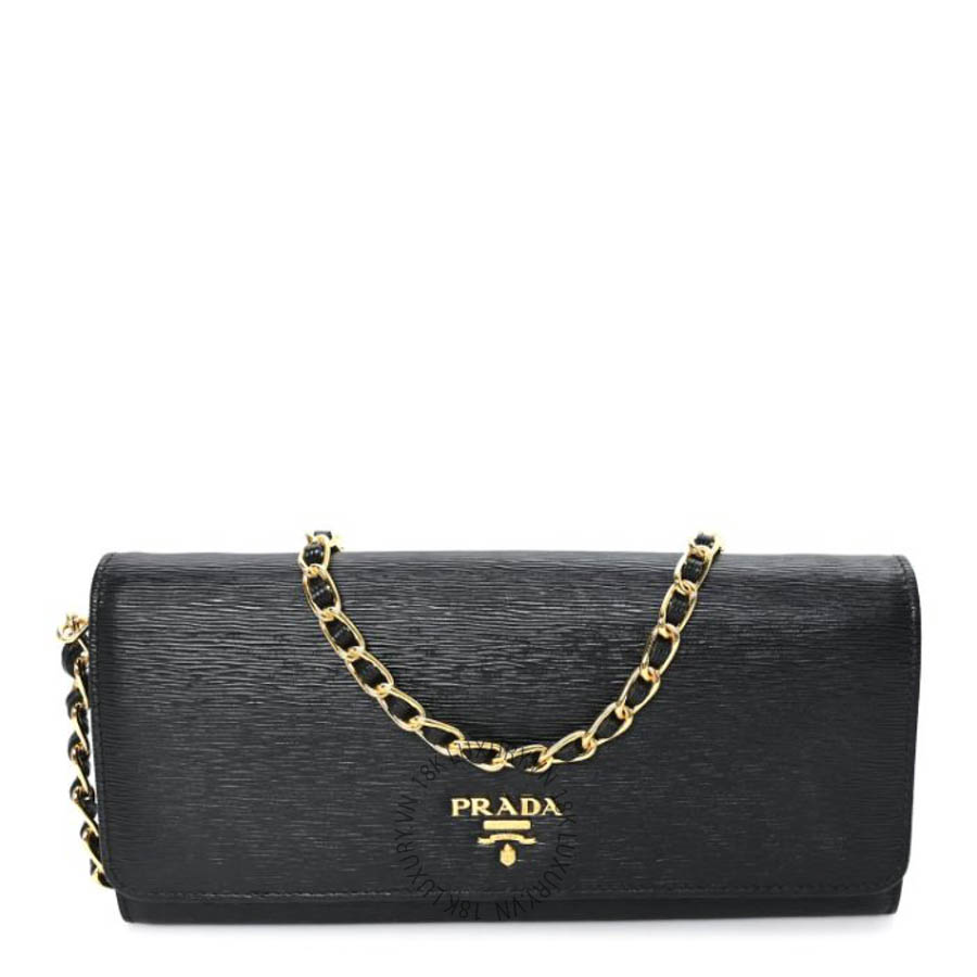 Túi đeo chéo Prada Vitello Move Metal Oro Chain Wallet Black FPTP079