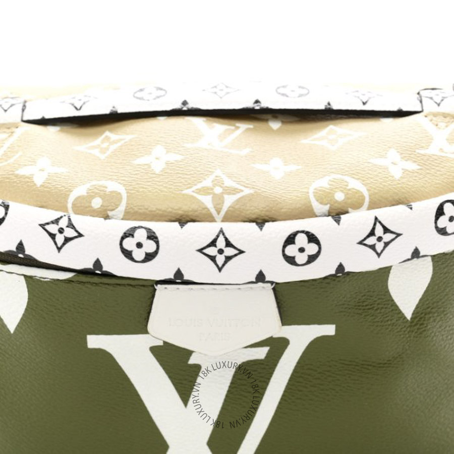 Túi Bao Tử Louis Vuitton Monogram Giant Bumbag Kaki Beige MNGR518 18 Túi Bao Tử Louis Vuitton Monogram Giant Bumbag Kaki Beige MNGR518