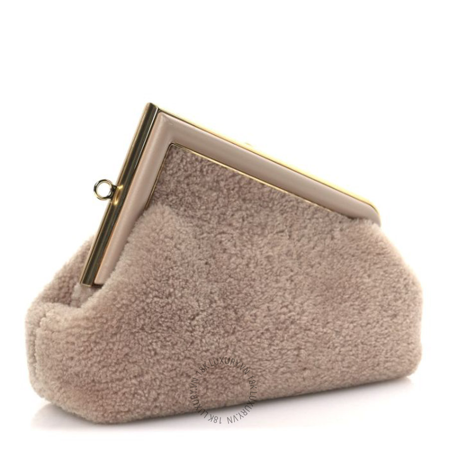 Túi đeo chéo Fendi Shearling Small Fendi First Rosa Plaster TFD504