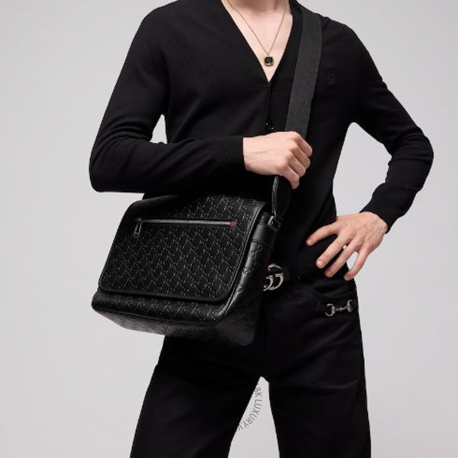 Túi Đeo Chéo Gucci GG Emblem medium crossbody bag 850235 AAFOM 1053 GFD473