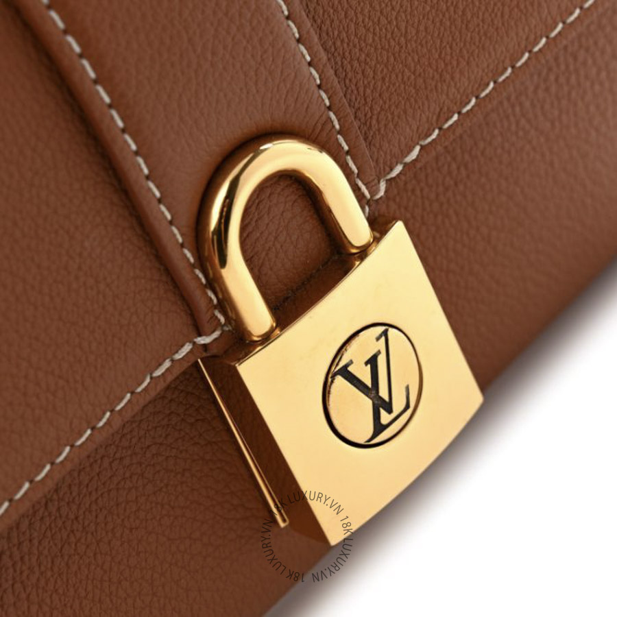 Túi Đeo Chéo Louis Vuitton Grained Calfskin Low Key Wallet On Chain Cognac MNGR174 23 Túi Đeo Chéo Louis Vuitton Grained Calfskin Low Key Wallet On Chain Cognac MNGR174