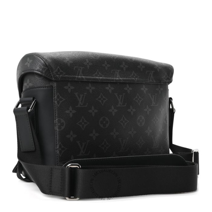 Túi Đeo Chéo Louis Vuitton Monogram Eclipse Voyager PM Messenger NSBD022