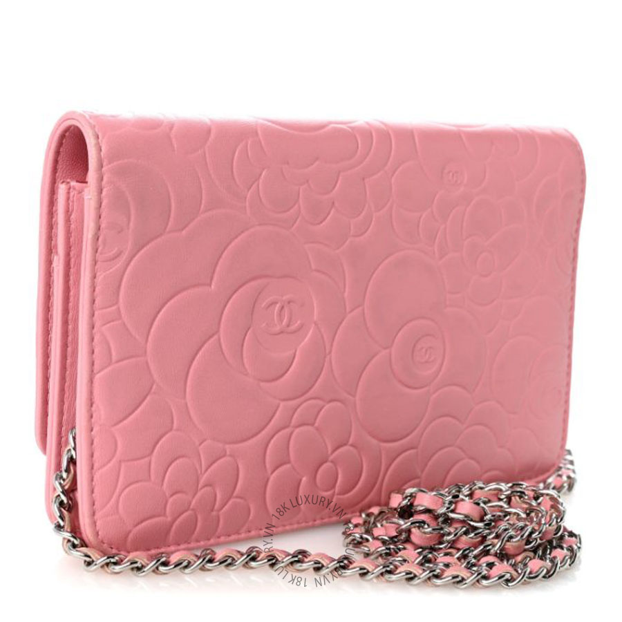 Túi đeo chéo mini Chanel Lambskin Camellia Embossed Wallet on Chain WOC Pink FPTC251