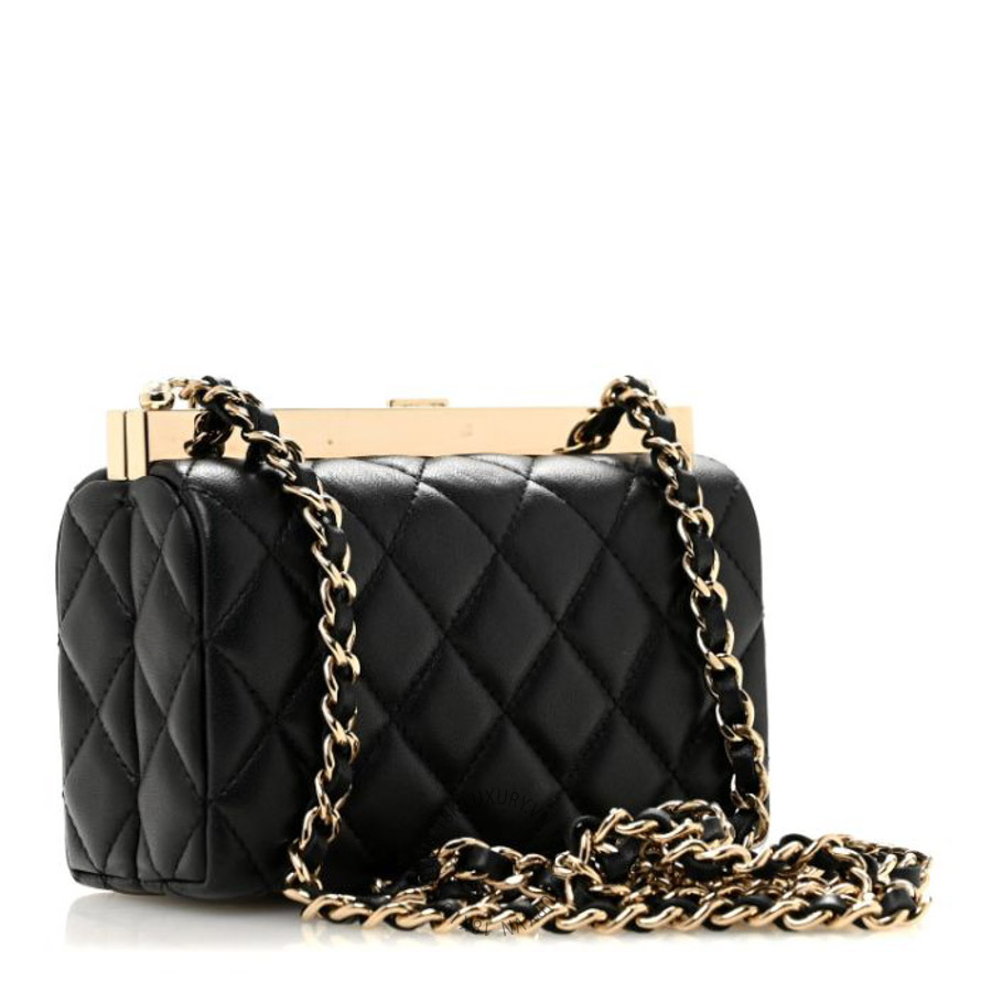 Túi Đeo Chéo Mini Chanel Lambskin Quilted Pearl CC Vanity Case Black CVB1102