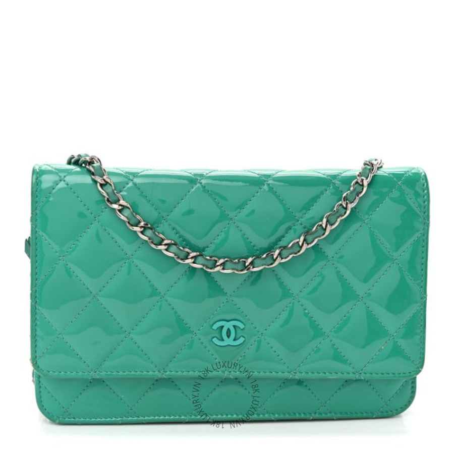 Túi đeo chéo mini Chanel Patent Quilted Wallet On Chain WOC Green FPTC018
