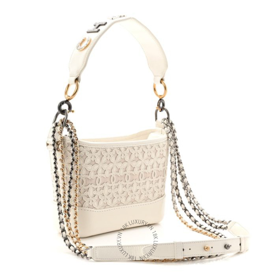 Túi mini Chanel Calfskin Wool Felt Embossed Small Gabrielle Logo Hobo White FPTC089