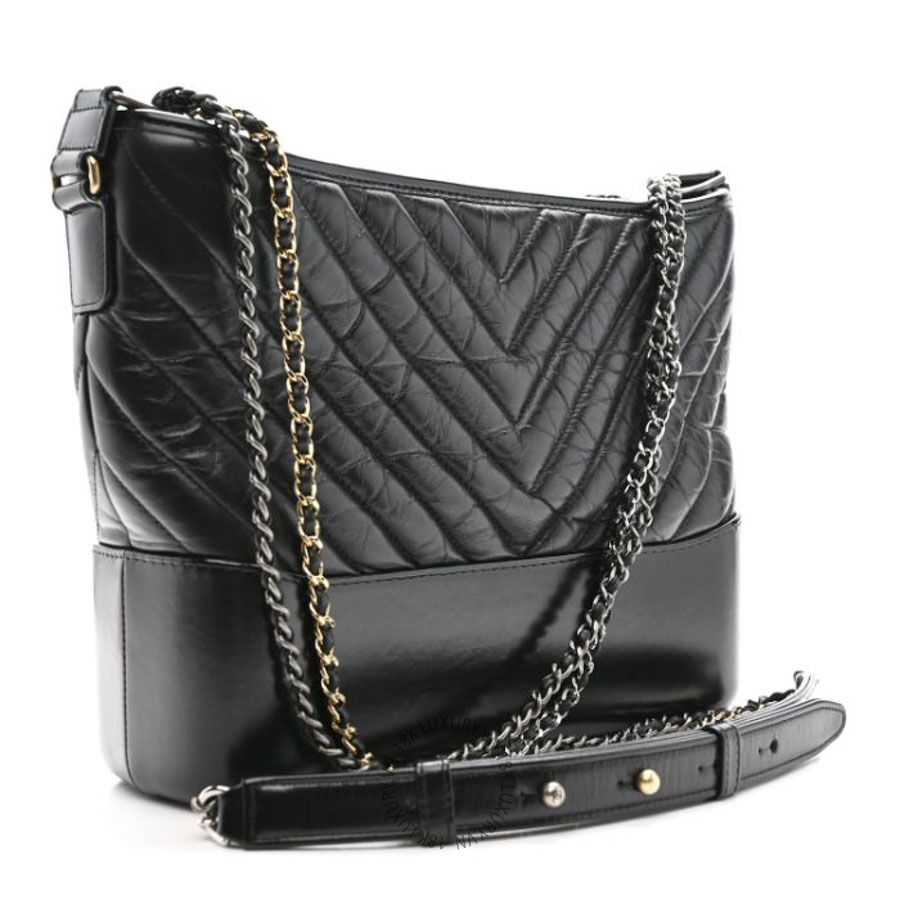 Túi Xách Đeo Chéo Chanel Aged Calfskin Chevron Quilted Medium Gabrielle Hobo Black CVB262