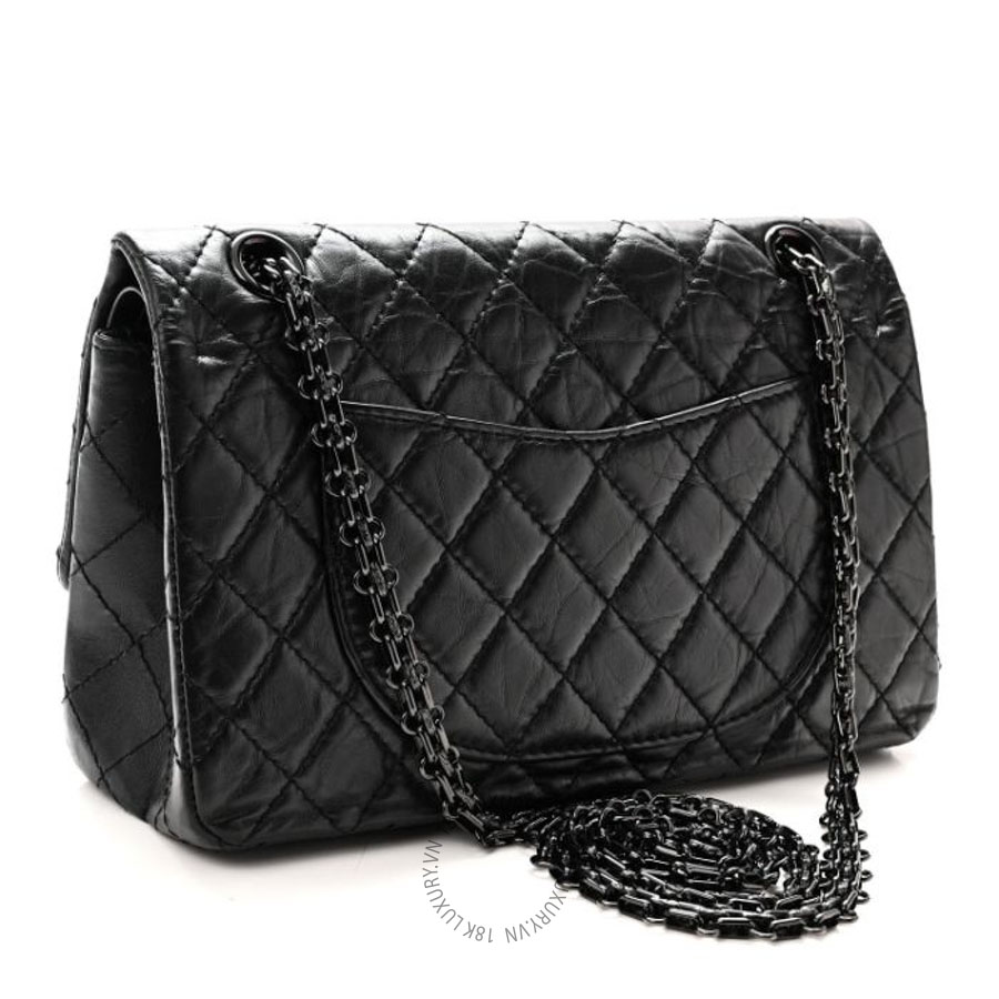 Túi Xách Đeo Chéo Chanel Aged Calfskin Quilted 2.55 Reissue 225 Flap So Black CVB867