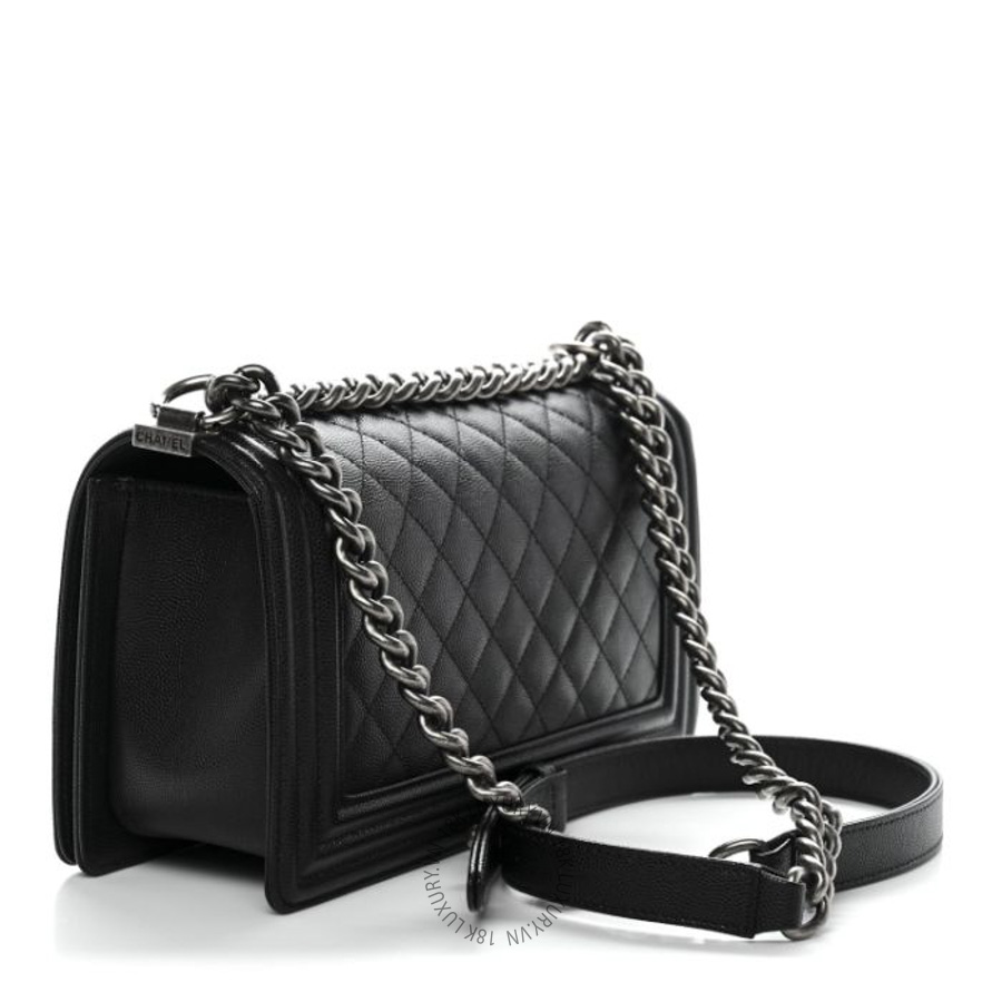 Túi Xách Đeo Chéo Chanel Caviar Quilted Medium Boy Flap Black CVB023