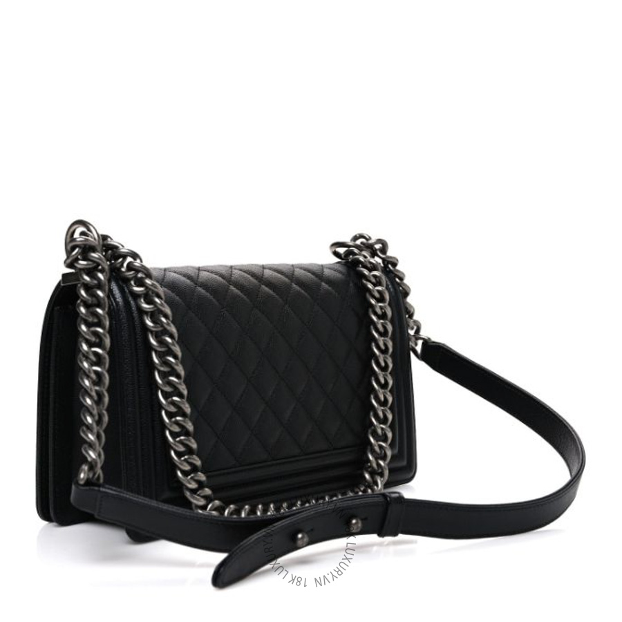 Túi Xách Đeo Chéo Chanel Caviar Quilted Medium Boy Flap Black CVB046