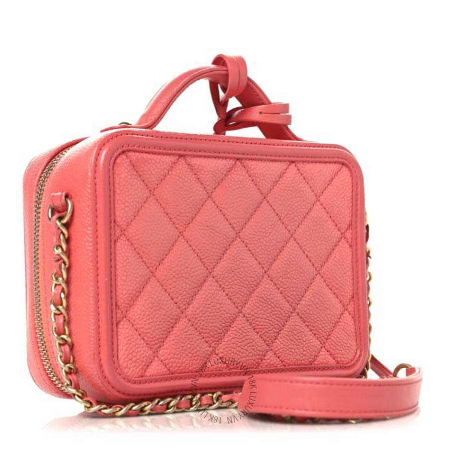 Túi xách đeo chéo Chanel Caviar Quilted Small CC Filigree Vanity Case Pink FPTC305