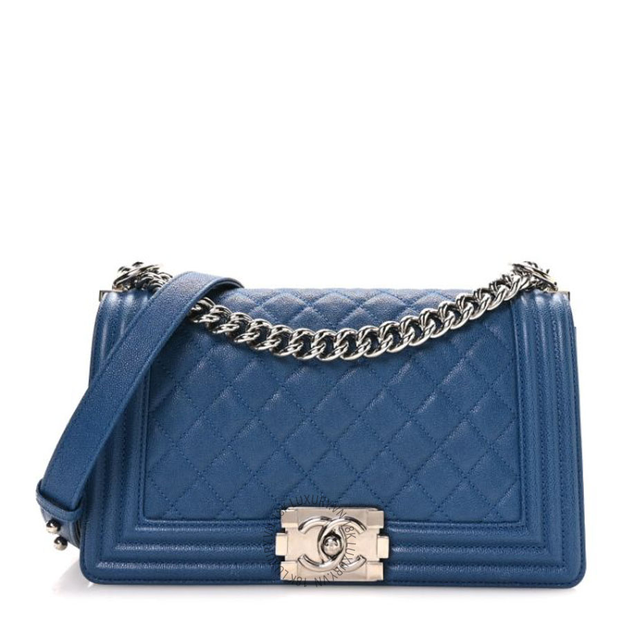 Túi Xách Đeo Chéo Chanel Iridescent Caviar Quilted Medium Boy Flap Blue CVB1152