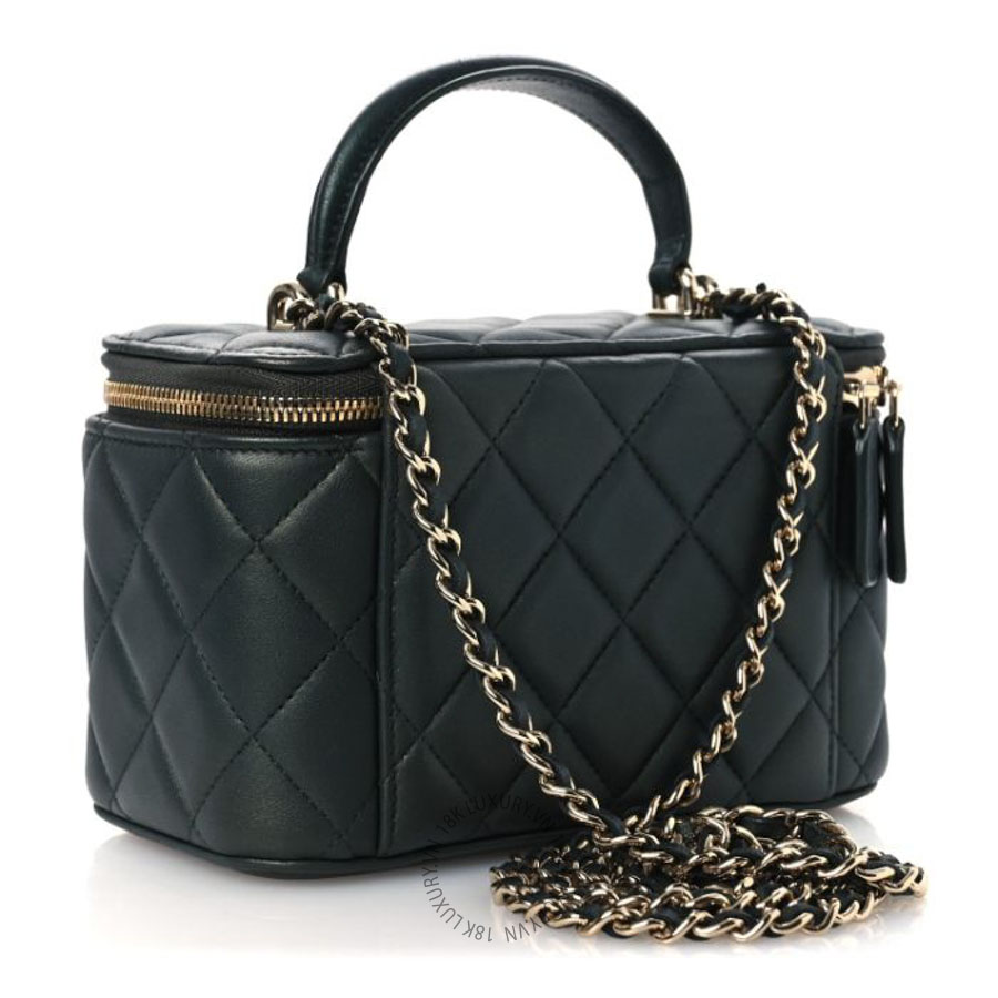 Túi xách đeo chéo Chanel Iridescent Lambskin Quilted Small Top Handle Vanity Case With Chain Green FPTC015