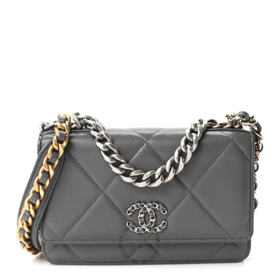 Túi xách đeo chéo Chanel Lambskin Quilted Chanel 19 Wallet On Chain WOC Grey FPTC347