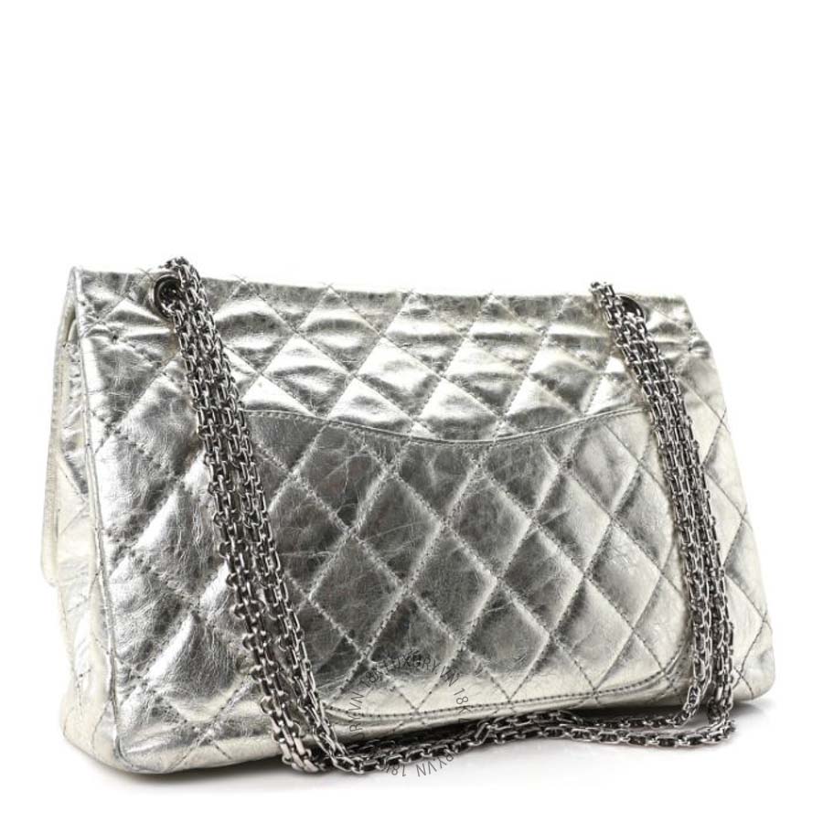 Túi Xách Đeo Chéo Chanel Metallic Aged Calfskin Quilted 2.55 Reissue 227 Flap Silver CVB724