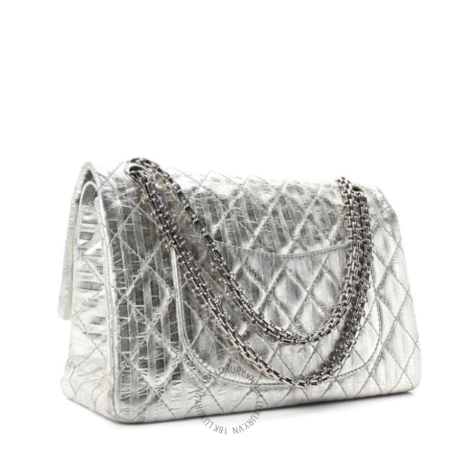 Túi Xách Đeo Chéo Chanel Metallic Striped Calfskin 2.55 Reissue 226 Flap Silver Silver CVB799
