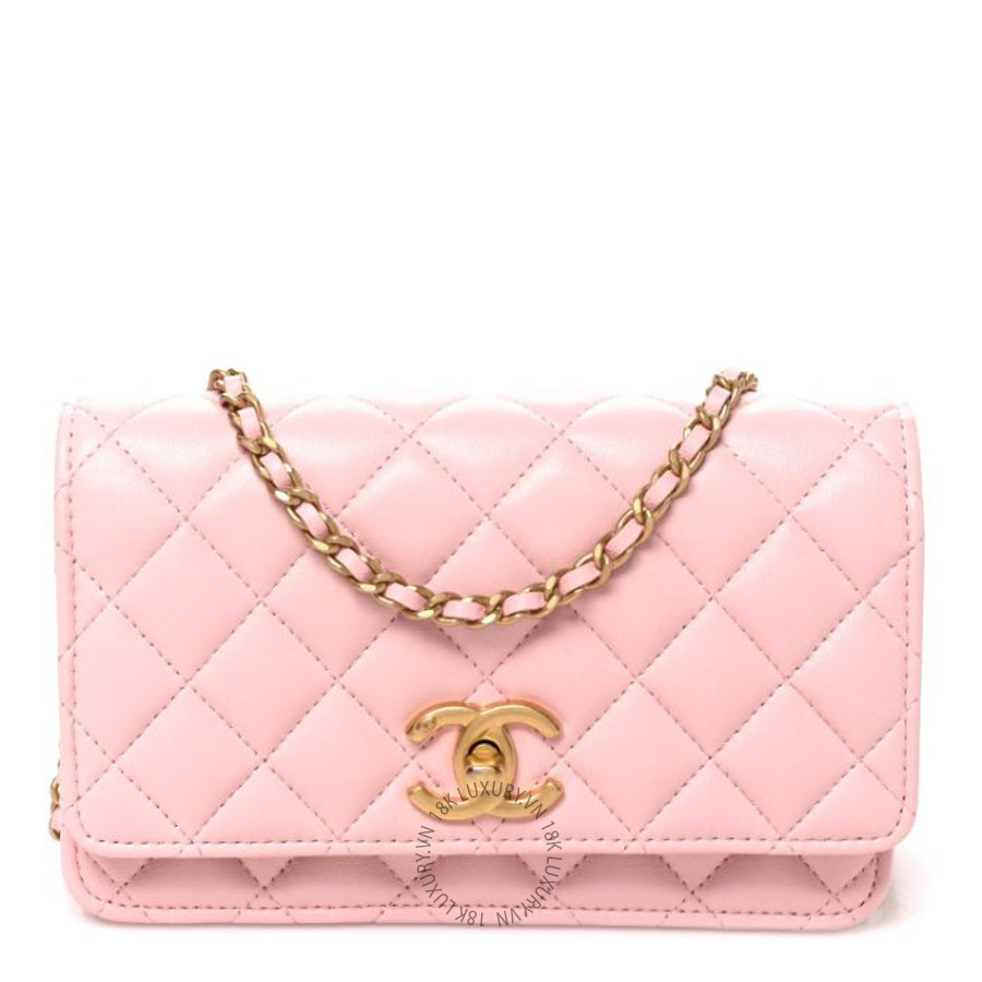 Túi xách đeo chéo Chanel Shiny Lambskin Quilted CC Slide Wallet On Chain WOC Light Pink FPTC352