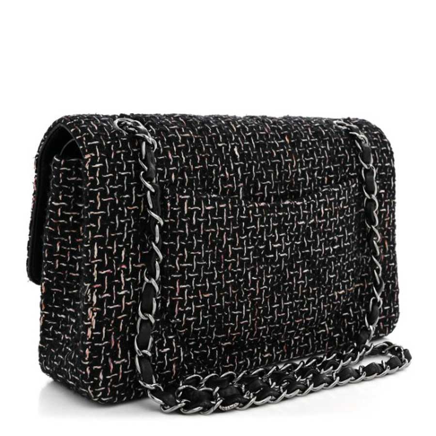 Túi Xách Đeo Chéo Chanel Tweed Quilted Medium Double Flap Black CVB359