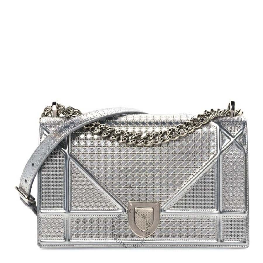 Túi xách đeo chéo Christian Dior Metallic Patent Micro-Cannage Medium Diorama Flap Bag Silver FPTD042