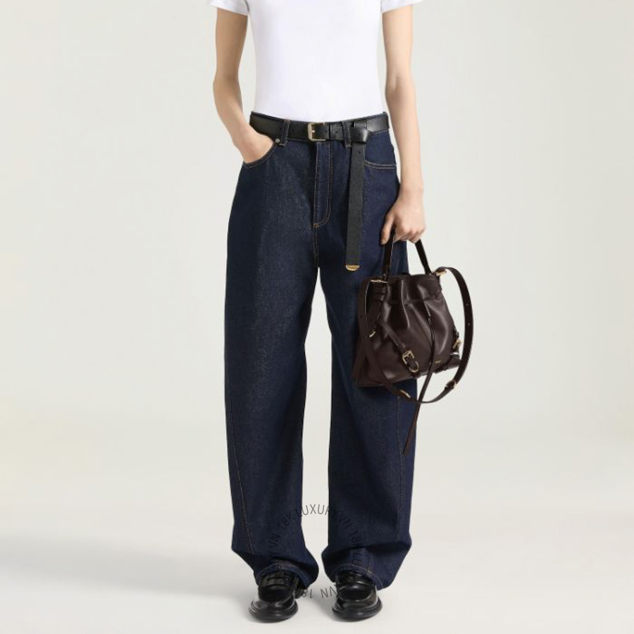 Túi Xách Đeo Chéo Givenchy Small Voyou Bucket bag in shiny leather BB518PB2AE-206 GHJ067