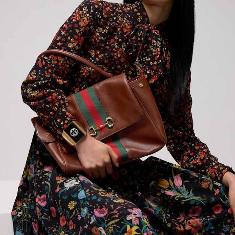 Túi Xách Đeo Chéo Gucci Paparazzo medium top handle bag 875018 AAGIQ 2243 GFD131
