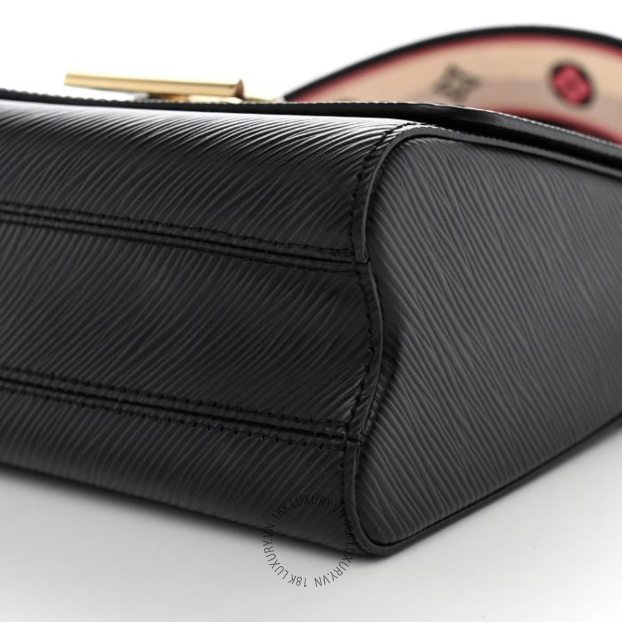 Túi Xách Đeo Chéo Louis Vuitton Epi Twist Top Handle Shoulder Bag MM Black MNGR739 23 Túi Xách Đeo Chéo Louis Vuitton Epi Twist Top Handle Shoulder Bag MM Black MNGR739