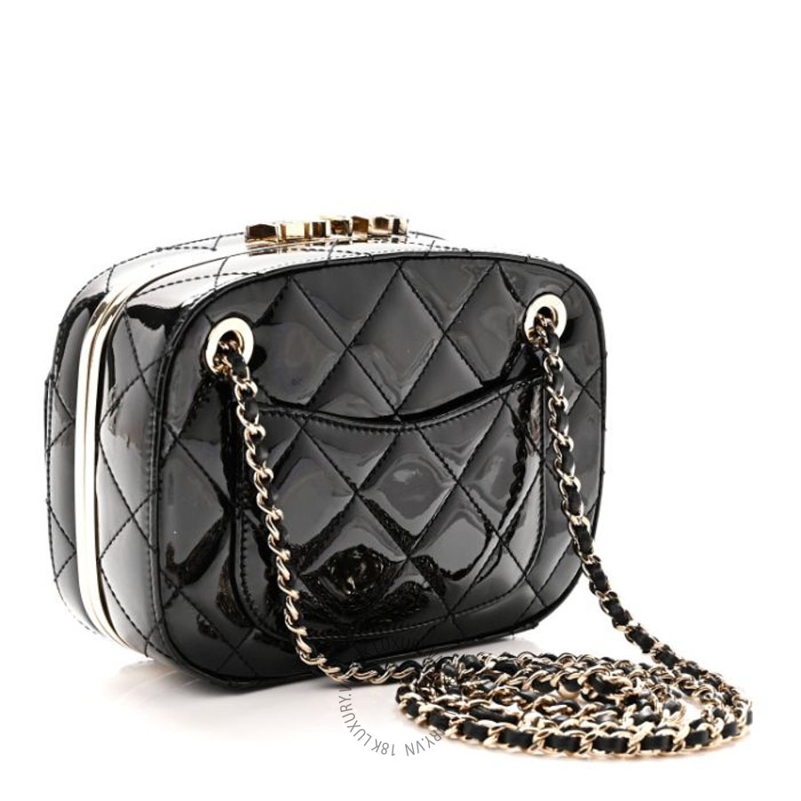 Túi Xách Đeo Chéo Mini Chanel Patent Calfskin Quilted Mini Camera Case Black CVB1063