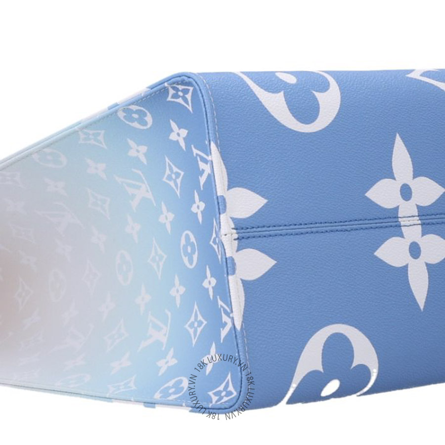 Túi Xách Louis Vuitton Monogram Giant By The Pool Onthego GM Blue MNGR095 19 Túi Xách Louis Vuitton Monogram Giant By The Pool Onthego GM Blue MNGR095