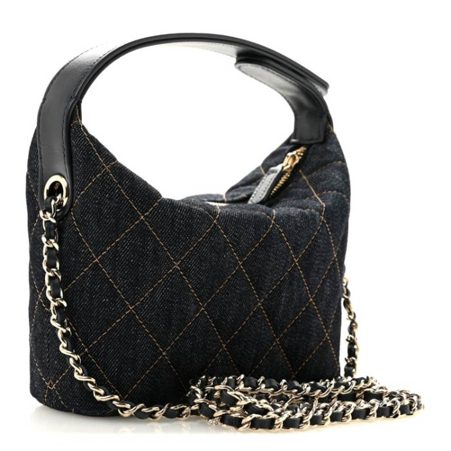 Túi Xách Mini Chanel Denim Quilted Hobo Clutch With Chain Dark Blue Orange CVB876