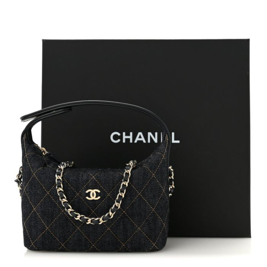 Túi Xách Mini Chanel Denim Quilted Hobo Clutch With Chain Dark Blue Orange CVB876 11 Túi Xách Mini Chanel Denim Quilted Hobo Clutch With Chain Dark Blue Orange CVB876