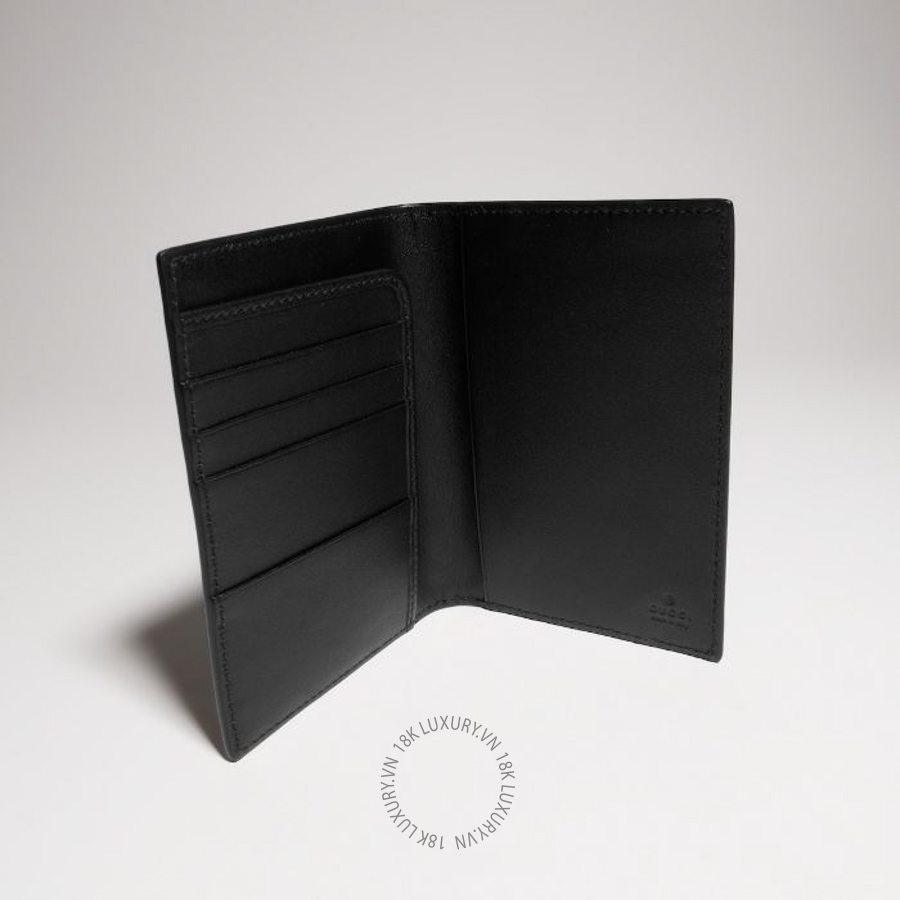 Ví Ngắn Gucci GG Emblem passport case 850184 AAFDV 1000 GGV140