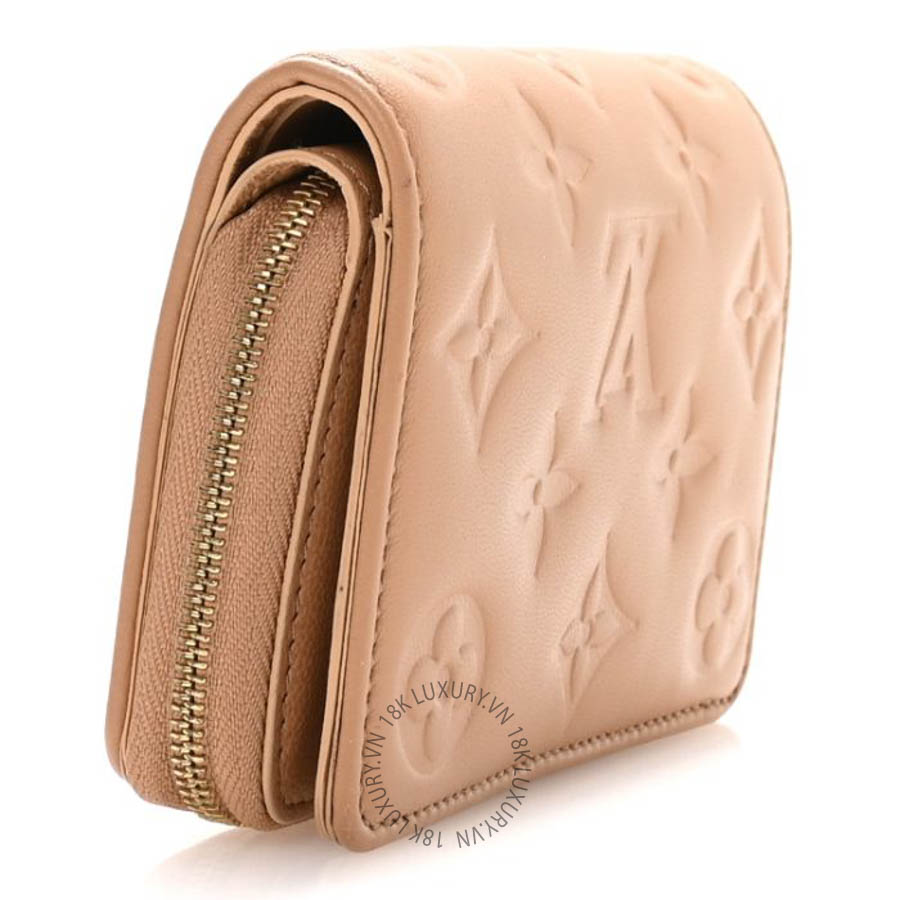 Ví ngắn Louis Vuitton Lambskin Embossed Monogram Lou Coussin Wallet Camel FPVL619